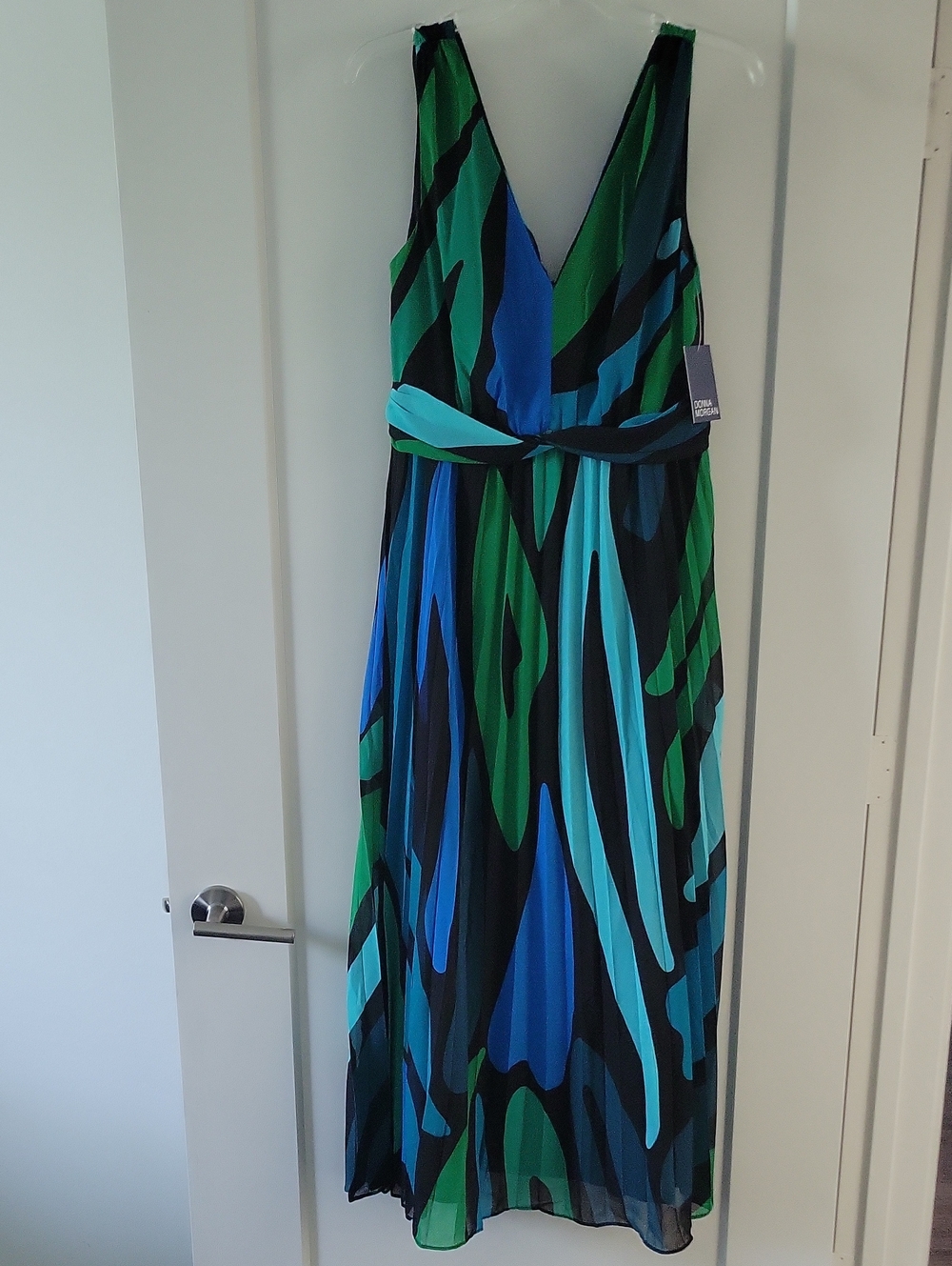 NWT Donna Morgan Teal, Blue & Green V-Neck Maxi Dress